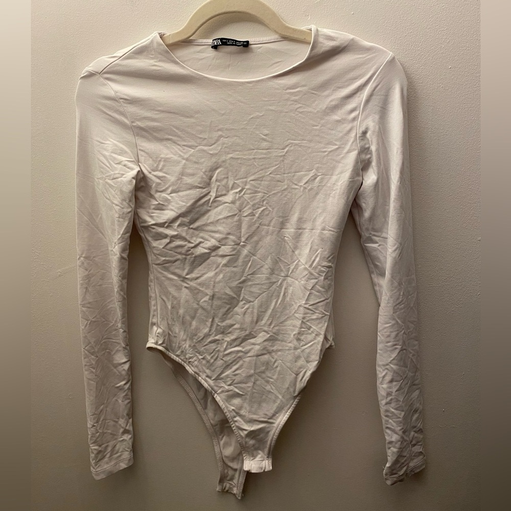 White Zara long sleeve bodysuit, size S